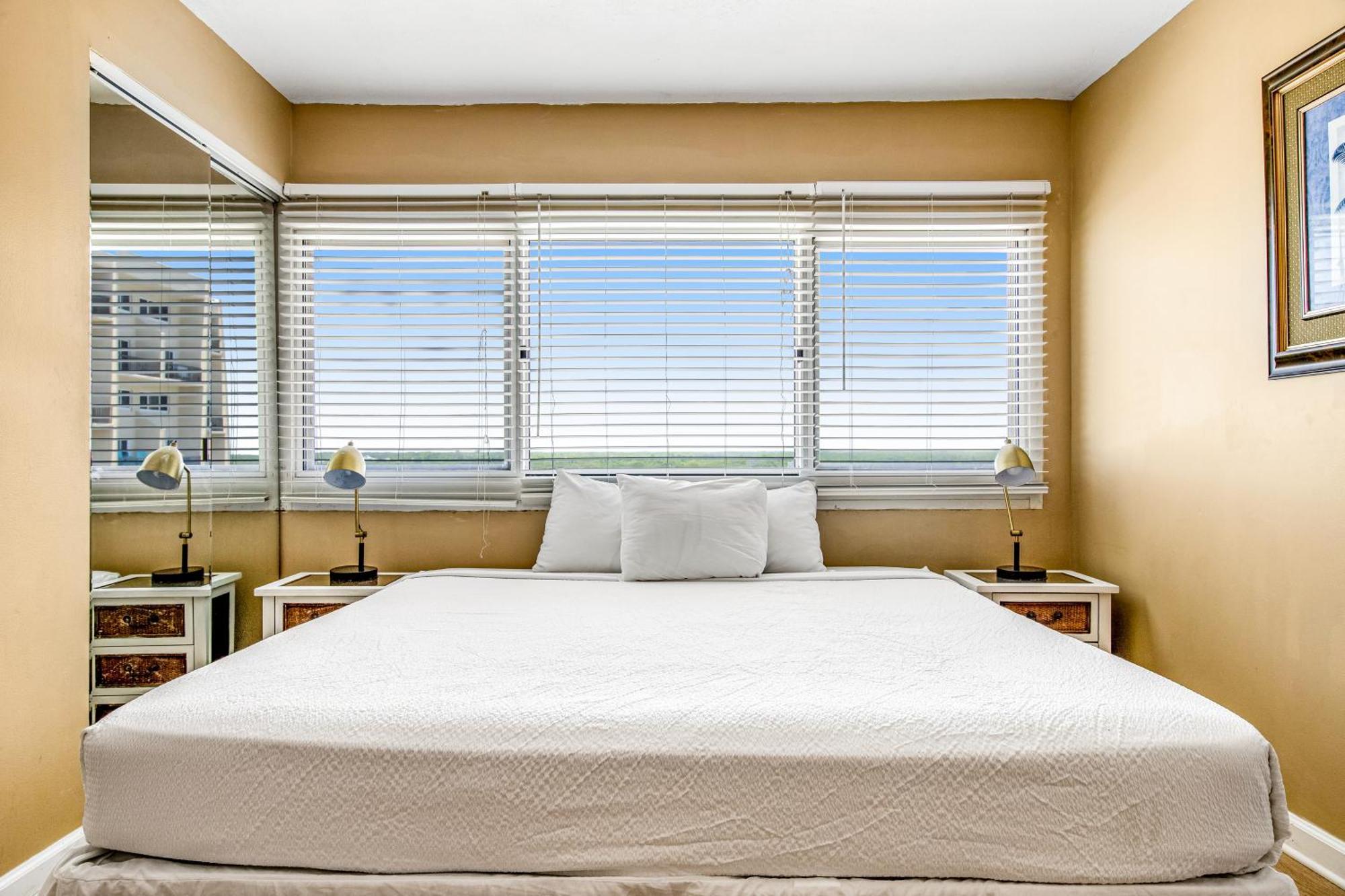 Pinnacle Port Condos Panama City Beach Exterior photo