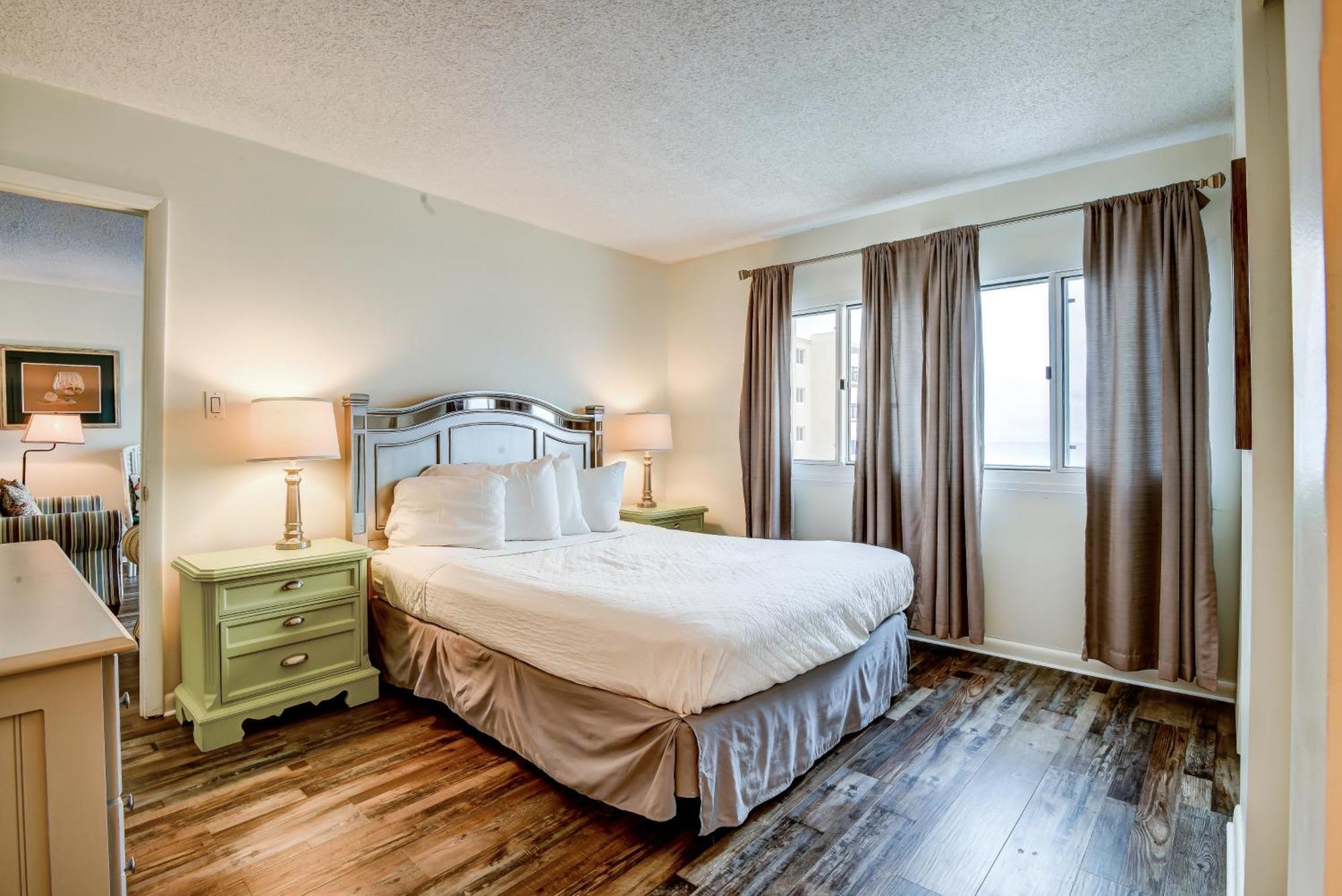 Pinnacle Port Condos Panama City Beach Room photo